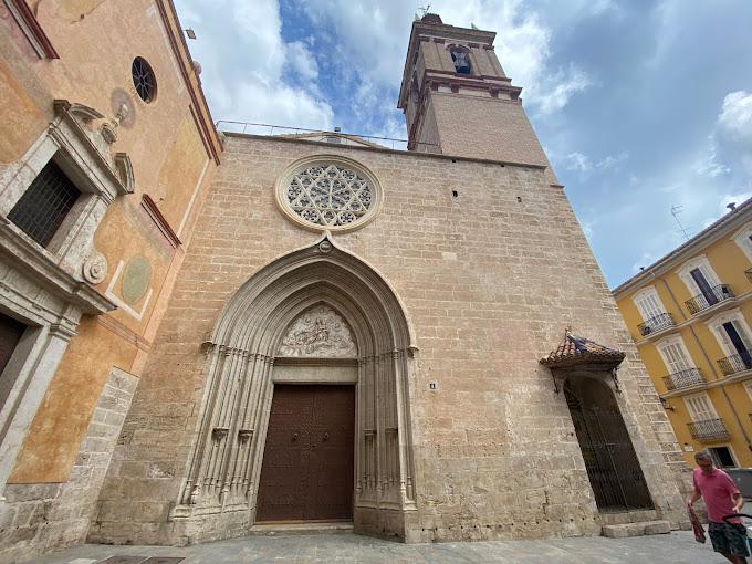 12. کلیسای سنت نیکلاس (Iglesia de San Nicolas)