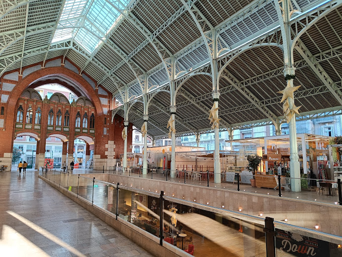 13. کشتی‌های فضایی والنسیا (Mercado de Colón)