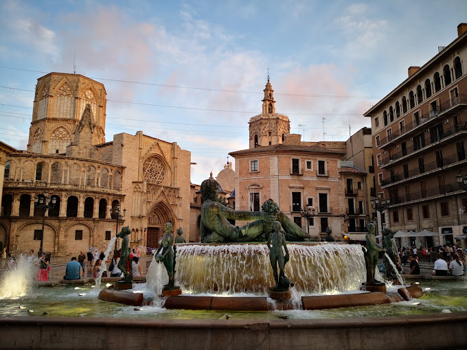 16. کلیسای سنتا کاتالینا (Iglesia de Santa Catalina)