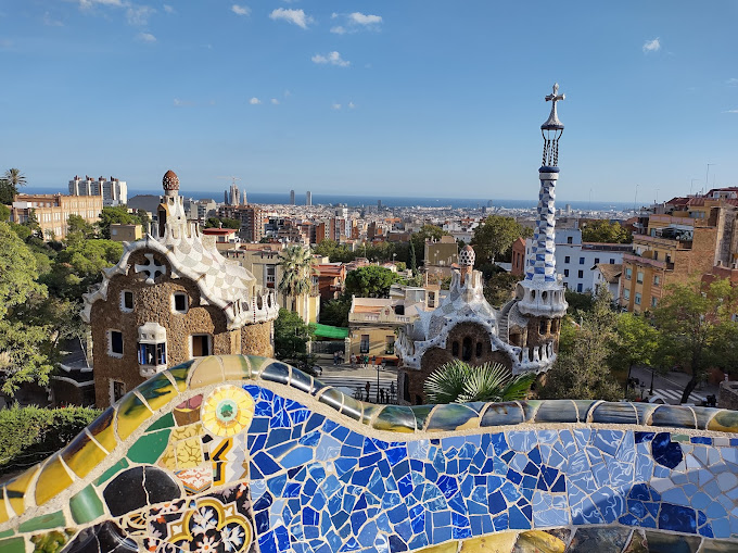 1. پارک گوئل (Park Guell):