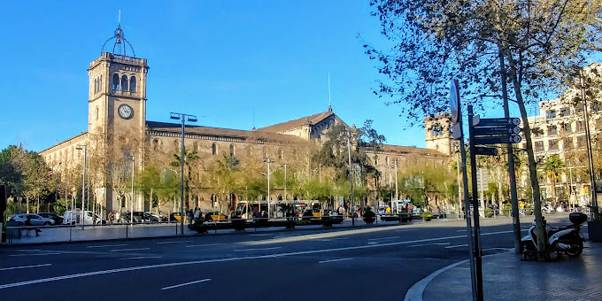 3- دانشگاه بارسلونا (University of Barcelona)