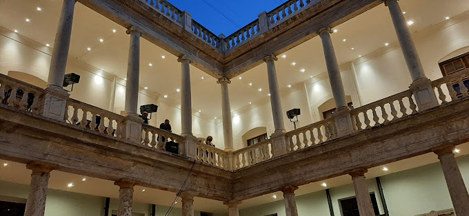 18. مرکز هنری والنسیا (La Nau)