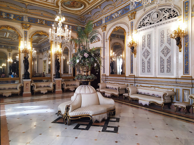 5. موزه ملی هنر دوازدهم (Museo Nacional de Ceramica y de las Artes Suntuarias Gonzalez Marti)