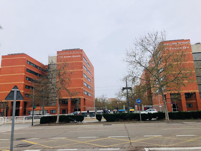 3- دانشگاه اقتصادی والنسیا (University of Valencia - Faculty of Economics)