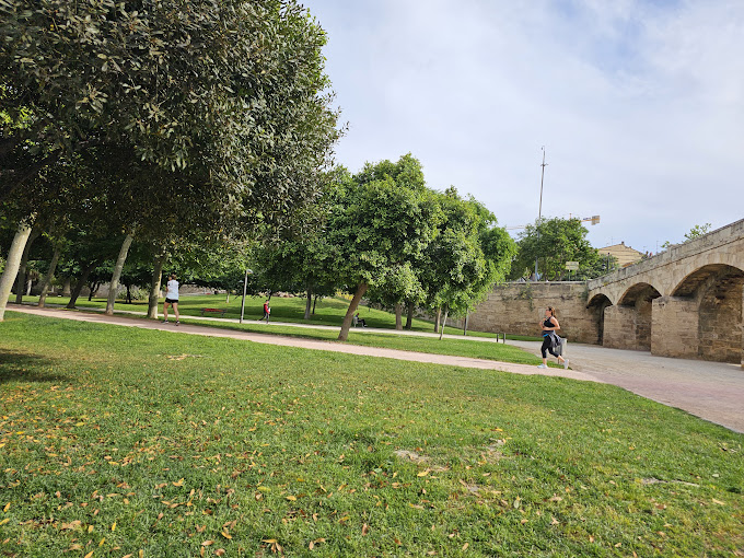 11. باغ توریا (Jardin del Turia)