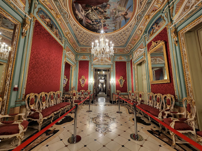 5. موزه ملی هنر دوازدهم (Museo Nacional de Ceramica y de las Artes Suntuarias Gonzalez Marti)