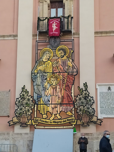 2. کلیسای سنتا ماریا (Basilica de la Virgen de los Desamparados)